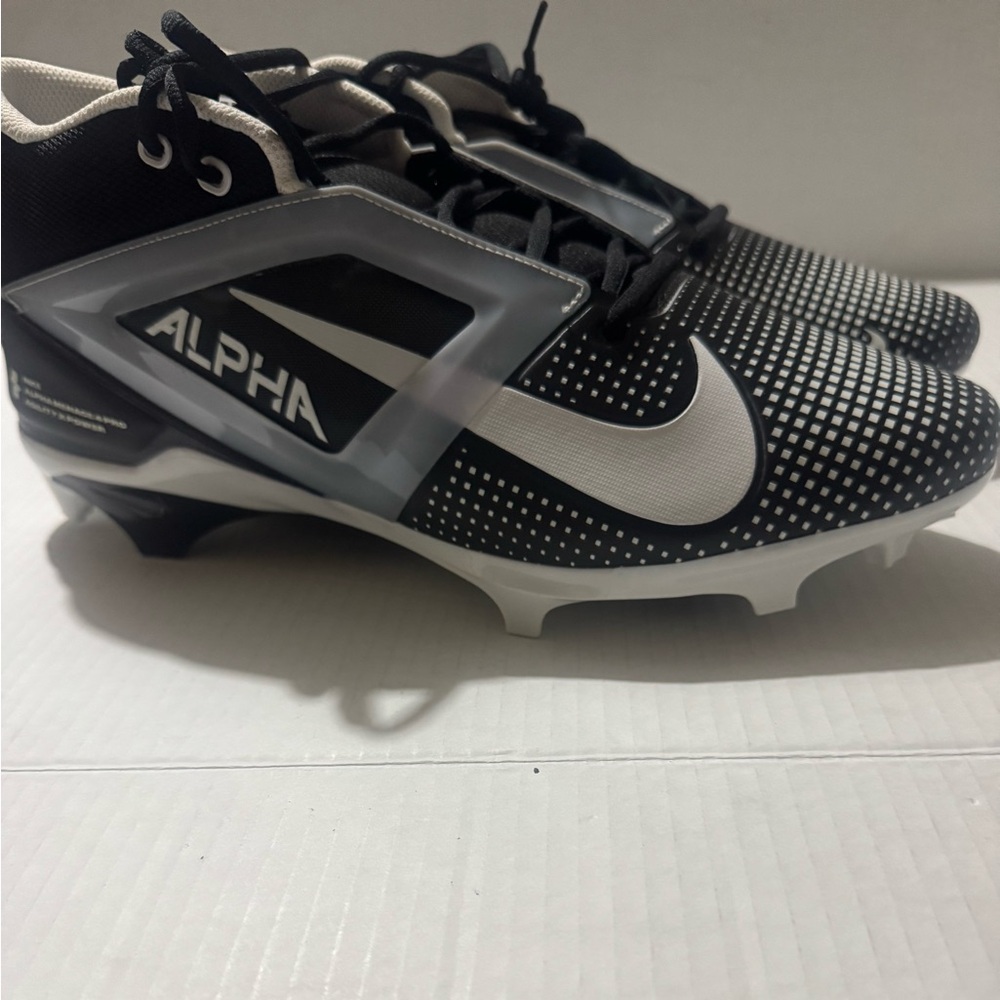 Nike Alpha Menace pro 4 Black white and Gray football cleats size 14 new - Picture 2 of 9